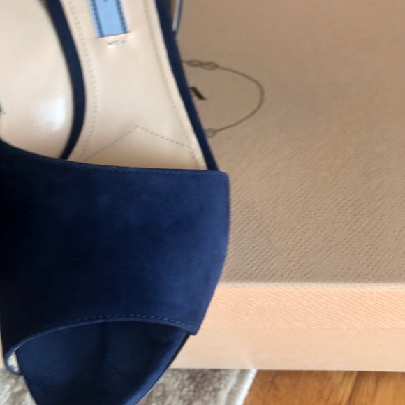 Prada Heels - Picture 5 of 10